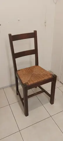 6 chaises identiques