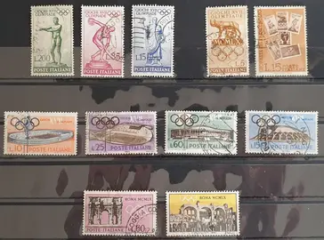 Lot A155 Timbres Italie anciens thème Jeux Olympiques