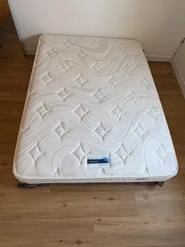 Matelas offert 140x190cm — à récupérer vite à Bagneux (92)