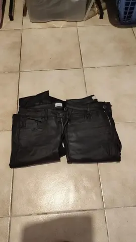 Lot de 2 pantalons femme t 36 simili cuir