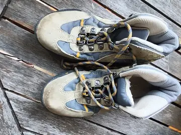 chaussures de randonnée taille 33
