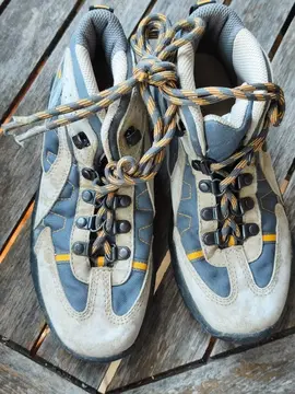 chaussures de randonnée taille 34