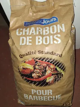 sac de charbon de bois