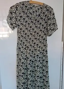 robe noire et creme