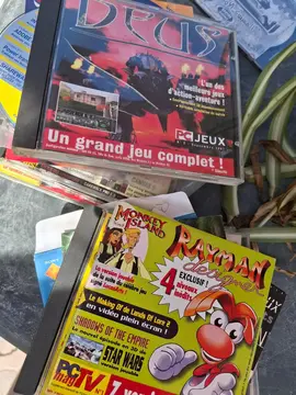 cd rom logiciels et jeux pc