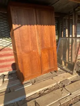 armoire en bois