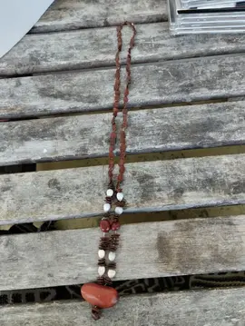 collier en graines