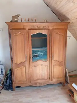 Très jolie armoire ancienne