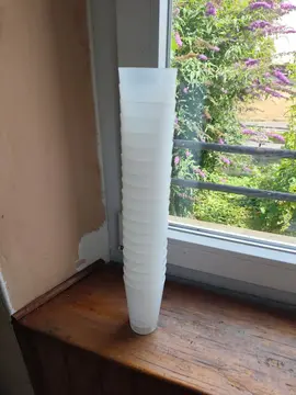 19 gobelets
