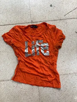 tee shirt en coton taille S