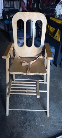 chaise haute en bois