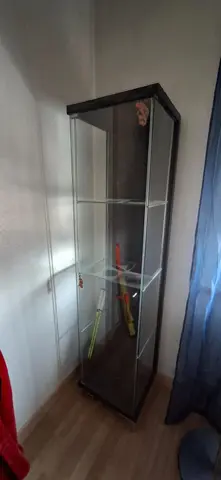vitrine verre et fond bois