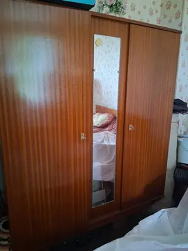 armoire en teck