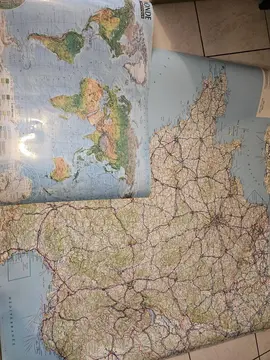 cartes France et monde plastifiées