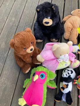 Lot peluches, petites figurines