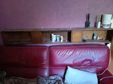 etagere Longueur : 189 cm Hauteur : 25 cm profondeur 15cm