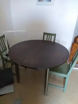 Table de salon adaptable à rallonge +3 chaises en bois