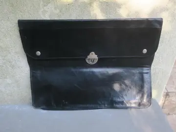 PORTE-DOCUMENT vintage en cuir