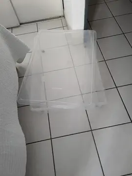 2 boîtes plastique