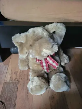 Peluche éléphant