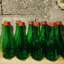 petites bouteilles vides