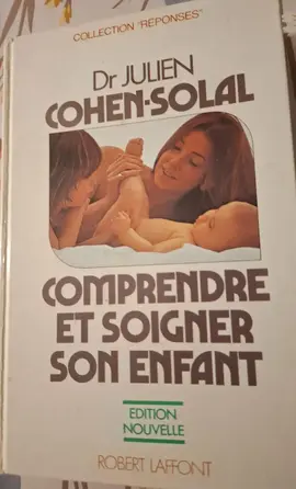 Livre de médecine infantile