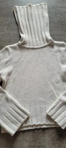 pull blanc col roulé