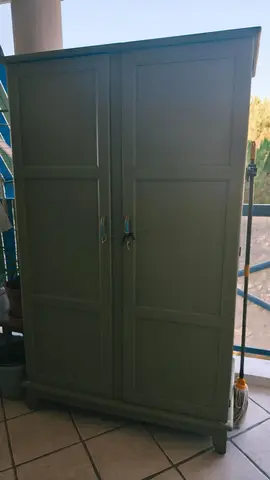 grande armoire d'école