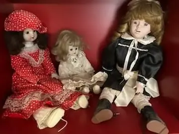 LOT POUPEES COLLECTION