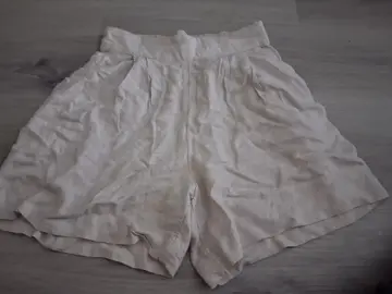 short d'été beige taille 34 de la marque h&M