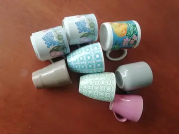 Tasses et mugs (8 au total)