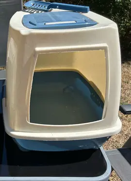 « Maison » de toilette pour chat