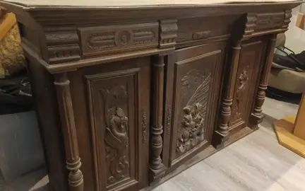 haut de buffet ouvragé