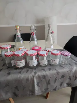 8 POTS + 3 BOUTEILLES EN VERRES