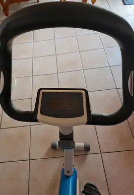 Donne vélo d'appartement