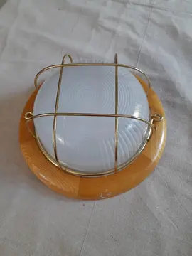 applique bois verre et métal