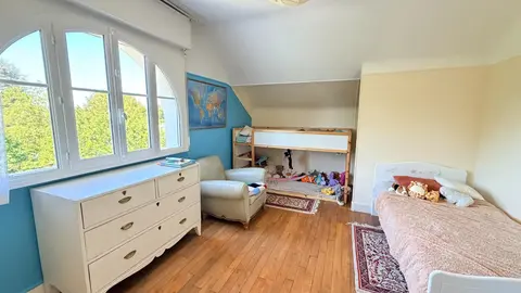 lit en hauteur très bonne état