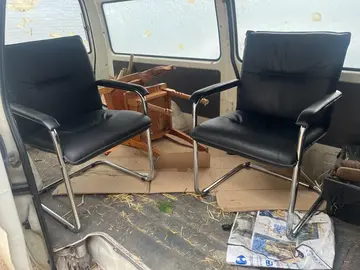 2 fauteuils tubulaires