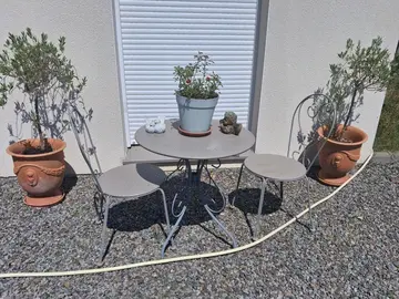 salon de jardin en fer forgé