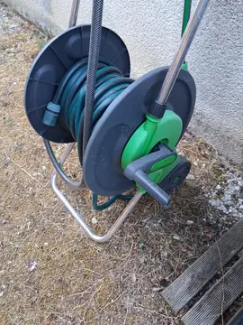 devidoir et pot de fleur