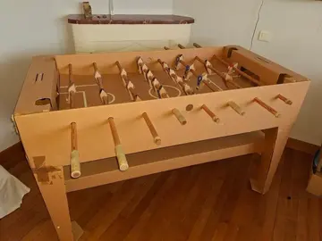 baby-foot en carton et bois