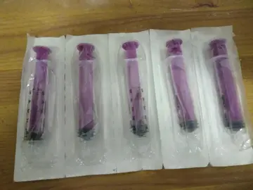 5 seringues 5ml neuves