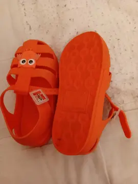 chaussure plastique enfant
