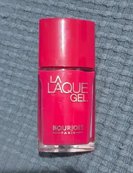 Vernis à ongles fuchsia Bourgeois