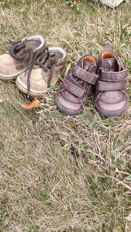 lot chaussures bébé 19
