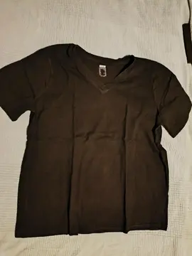T-shirt noir col V taille XL decathlon