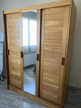 Armoire de chambre