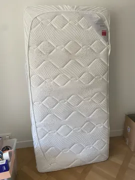 matelas lit enfant