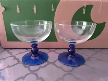 2 coupes à glaces ou autres