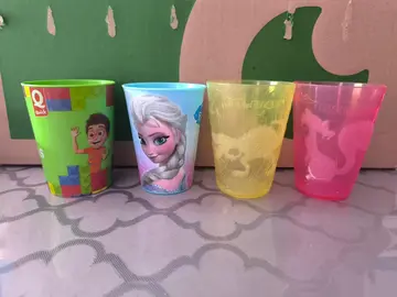 Verres en plastique